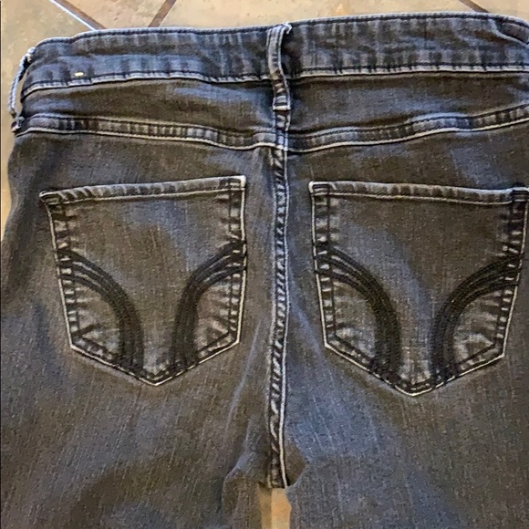 Women’s Hollister Black Super Skinny High Rise - Picture 4 of 4